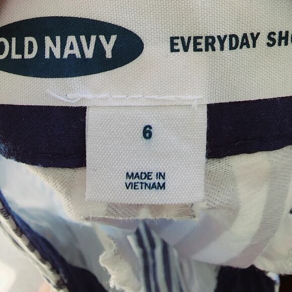 OLD NAVY BLUE STRIPE SHORTS SIZE 6 - Picture 5 of 5